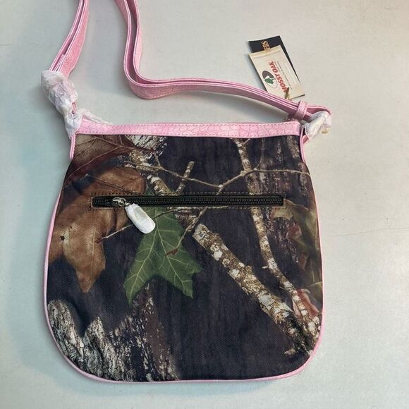MOSSY OAK Womens Crossbody Shoulder Bag Camo‎ Pink & Brown Studded Cross NEW - Picture 7 of 9